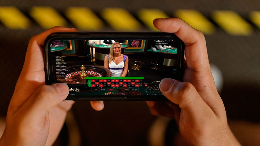 Mobile casino with dealer